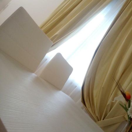 Officina Urban Sleep Bed & Breakfast Сан Бенедето дел Тронто Екстериор снимка