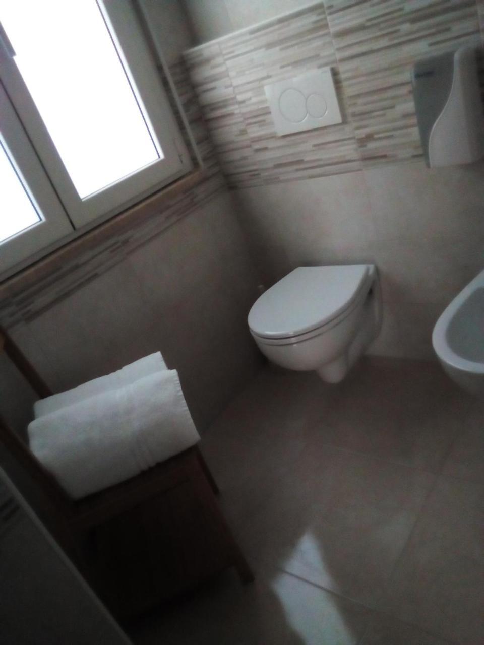Officina Urban Sleep Bed & Breakfast Сан Бенедето дел Тронто Екстериор снимка