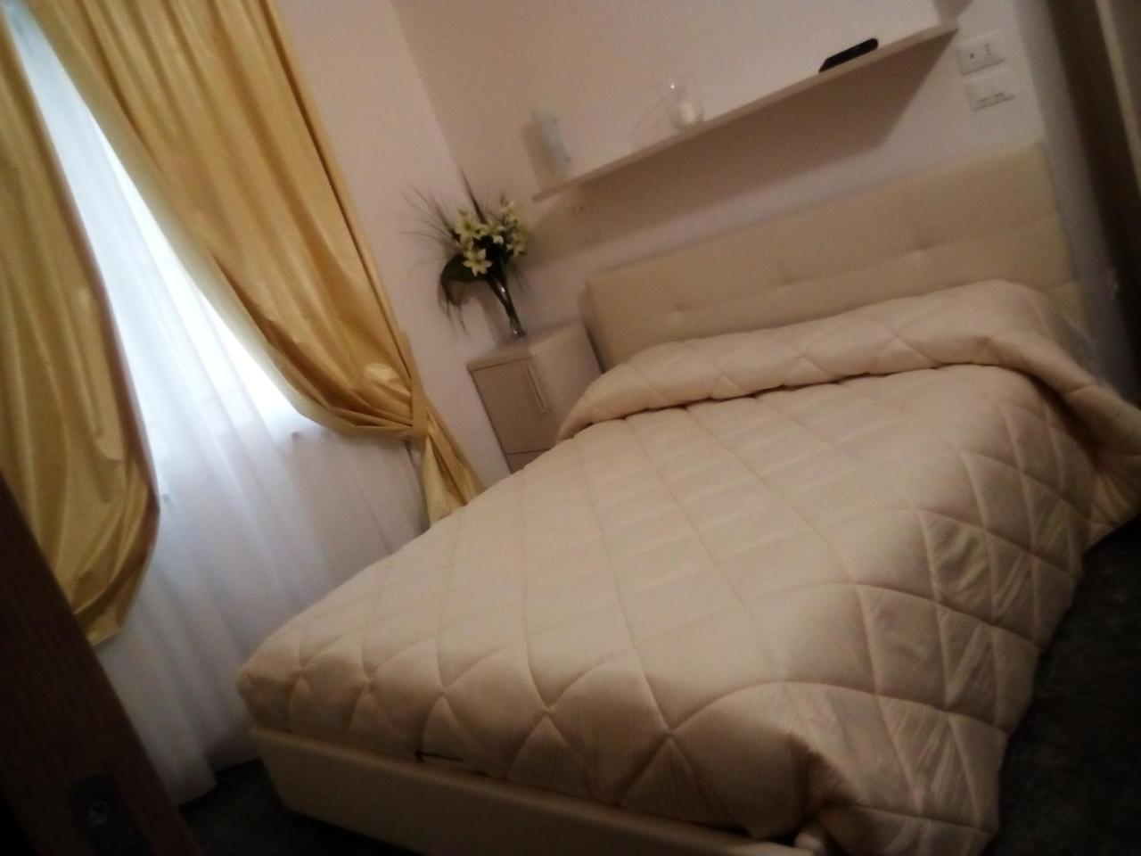 Officina Urban Sleep Bed & Breakfast Сан Бенедето дел Тронто Екстериор снимка