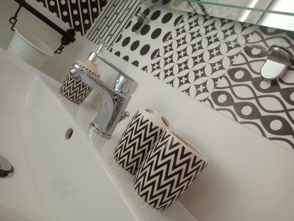 Officina Urban Sleep Bed & Breakfast Сан Бенедето дел Тронто Екстериор снимка
